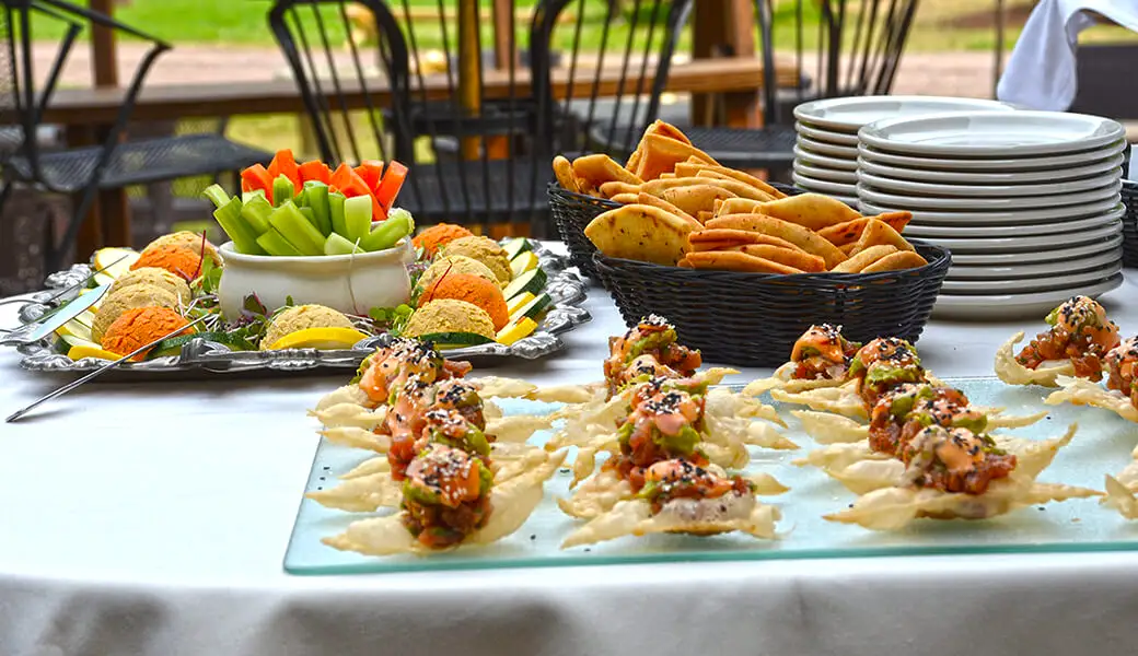 Group buffet catering at Hyde Away Inn, Waitsfield Vermont — ideal for reunions and corporate retreats