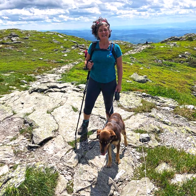 Ana Dan Hiking
